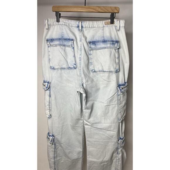 BLANK NYC The Franklin Rib Cage Wide Leg Cargo Jeans Pants Women's 30 Light Wash - Picture 4 of 7